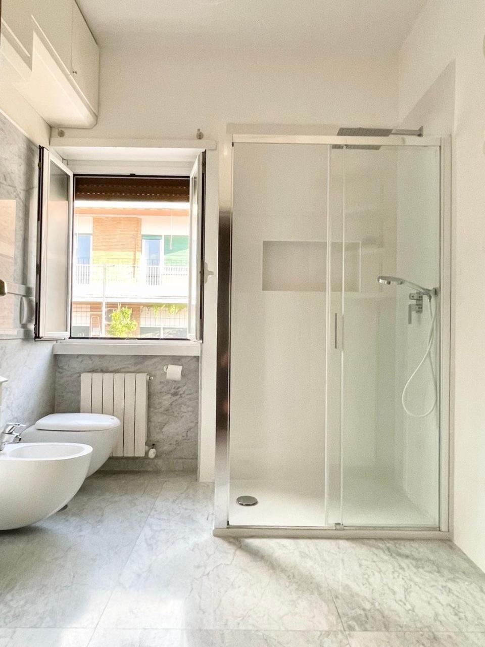 Attico 203 Bed & Breakfast Rome Bagian luar foto